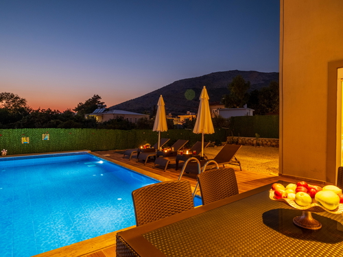  gece  -  Kasım
  | Kalkan Yeşilköy'de Çift Jakuzili 6 Kişilik Villa: Huzurlu Doğa Tatili